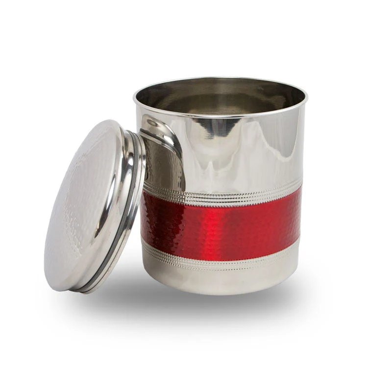 Scattering urn with crimson band